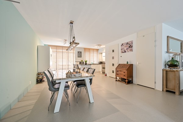 Medium property photo - Joris van Bodegomlaan 18, 3201 MH Spijkenisse